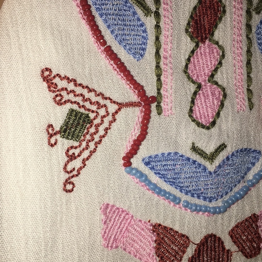 Alatar’d State Embroidered Tunic - Picture 5 of 6